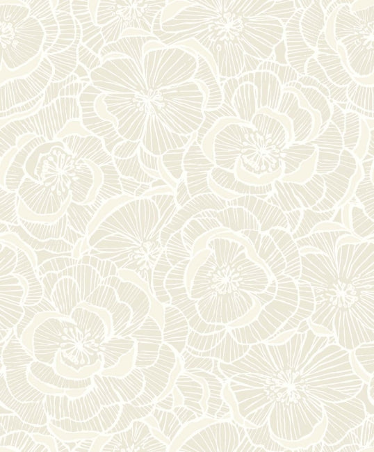 Alejandra in Almond