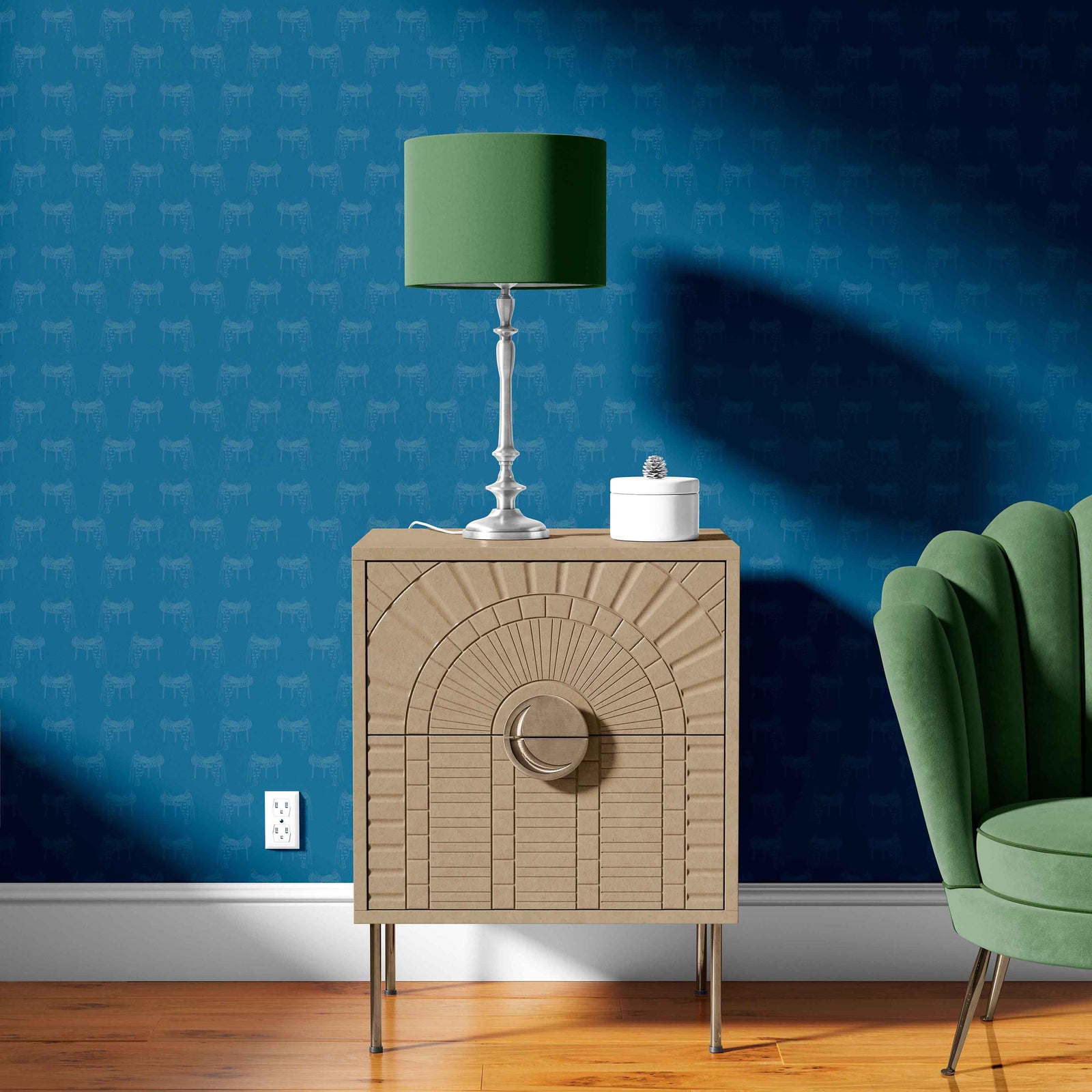 blue_A wallpaper featuring a pattern of illustrated saddles on a blue background.