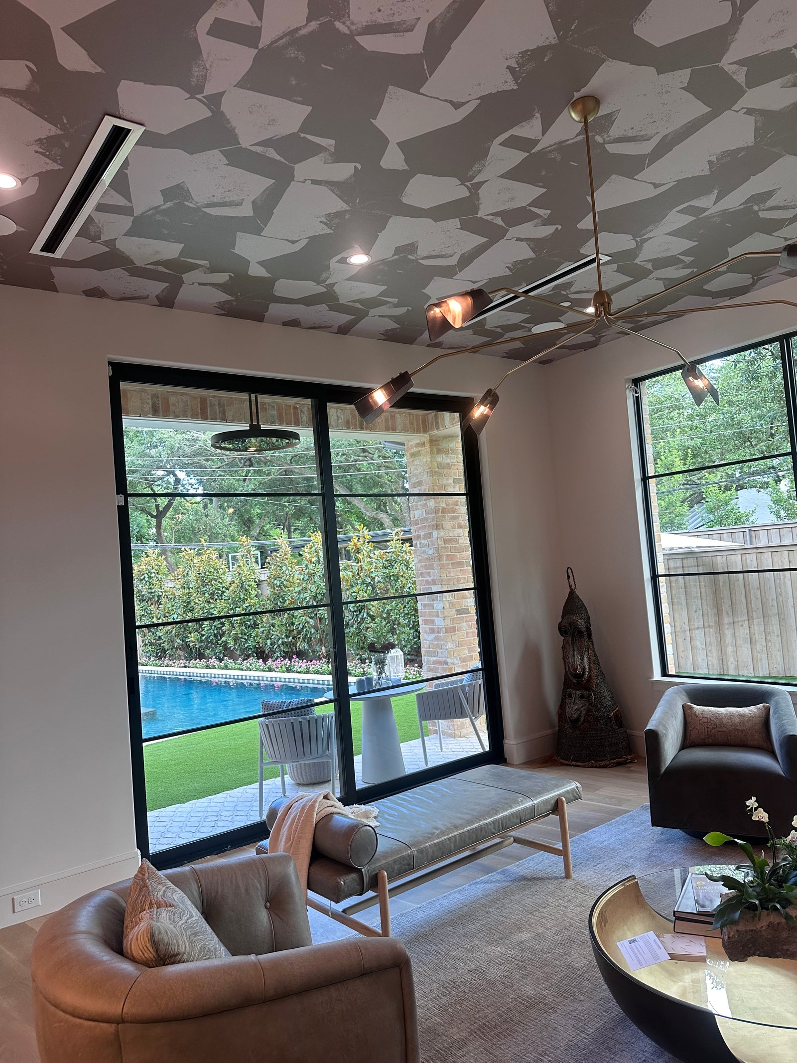 linen_A Beseida wallpaper by Wall Snobs showcases contemporary geometric forms in warm linen-inspired hues and natural neutrals, creating a sophisticated and textural backdrop. Featured in the RUE Magazine Showhouse in Dallas, Texas.
